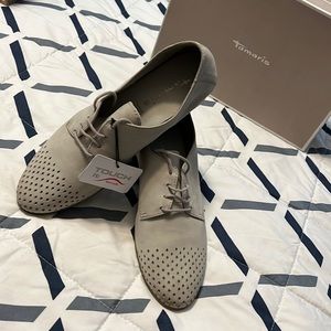 Women’s Tamaris Cloud / Leather / Gray / Size 9